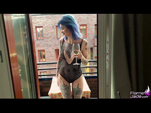 ❤️ Kæmpe pige suger med en sut og knepper lidenskabeligt under åben himmel ❤️ Kvalitets sex at da.onlydesiporn.ru ️❤